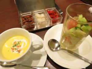 名古屋の文化洋食店のスープセット