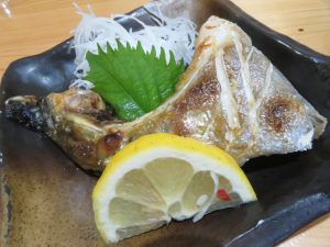 寿司花のカンパチカマ