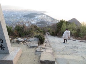 香川の高屋神社の石段