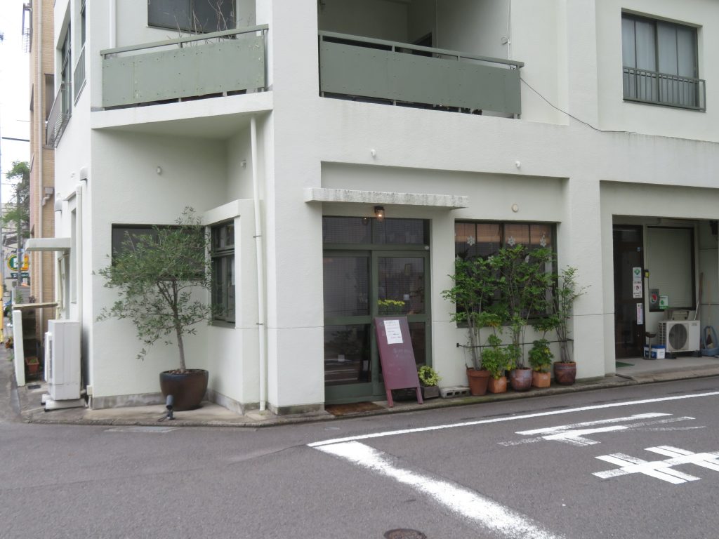 本町カフェの外観