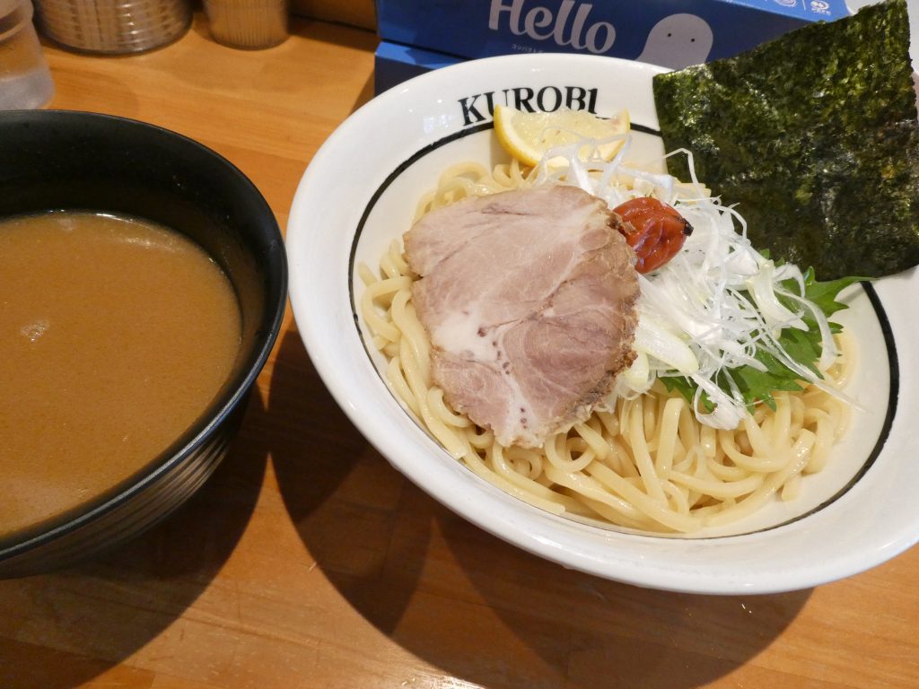 黒帯の梅つけ麺
