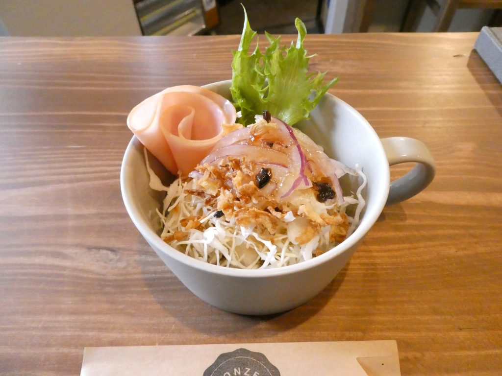 ＯＮＺＥのサラダ