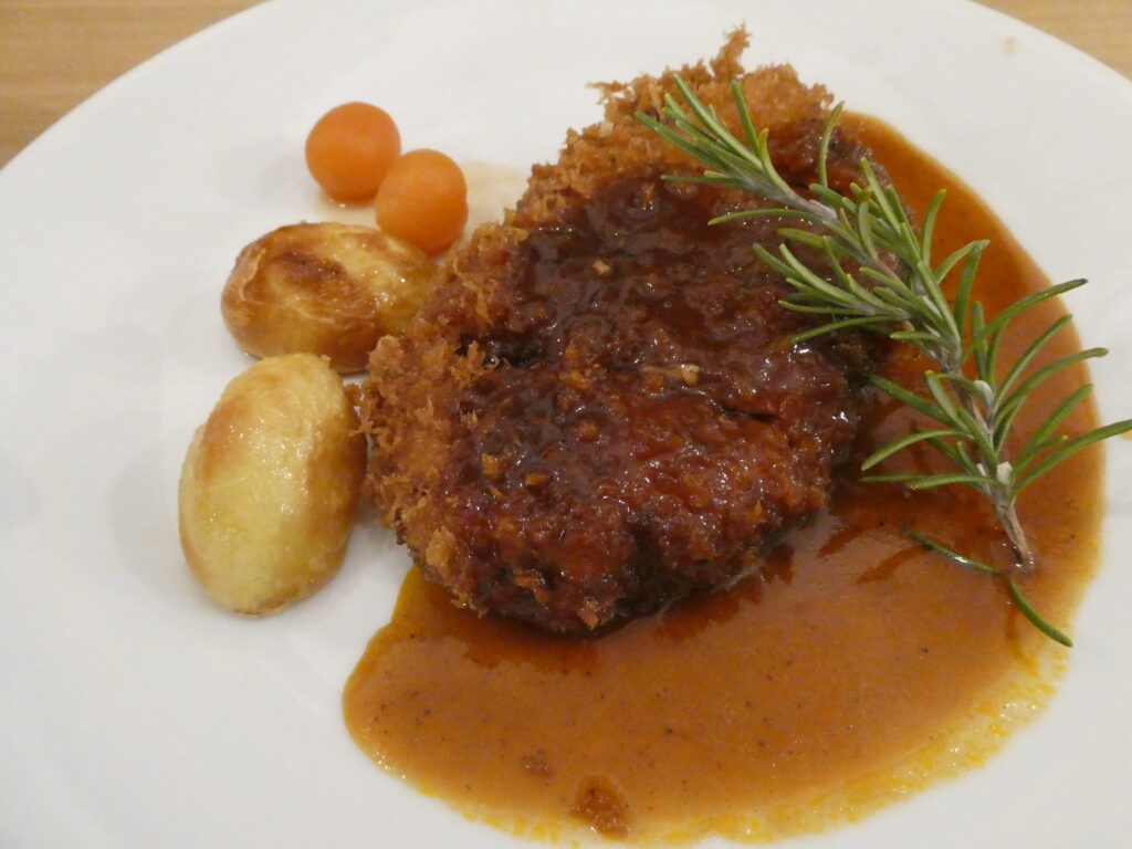 LOCALのミンチカツセット