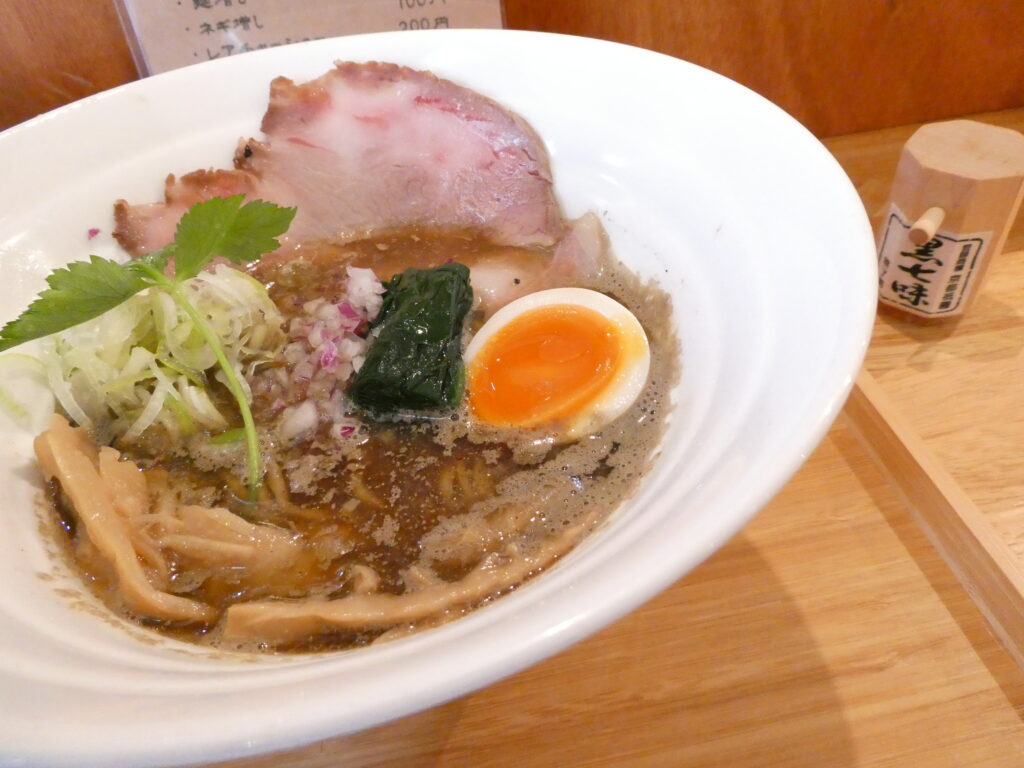 ゴールデンゴリラの煮干しラーメン